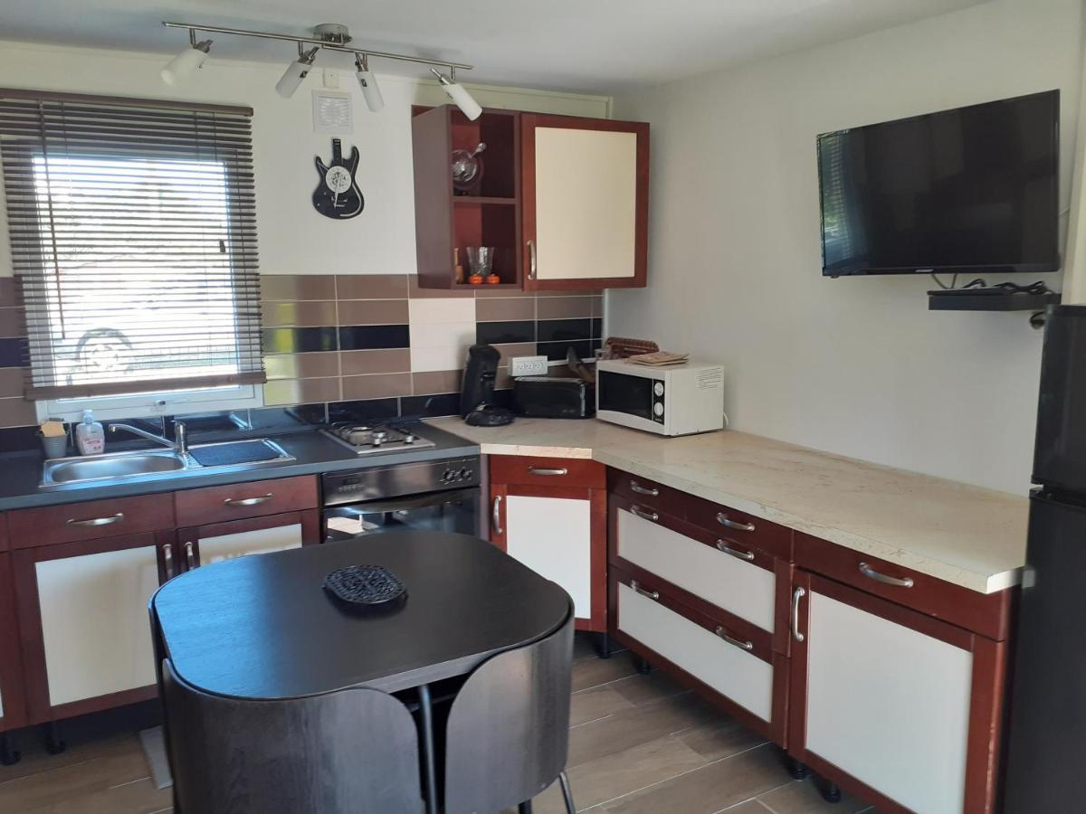 Petite Maison Chalet A 100 M De La Petite Mer De Gavres Riantec Zewnętrze zdjęcie